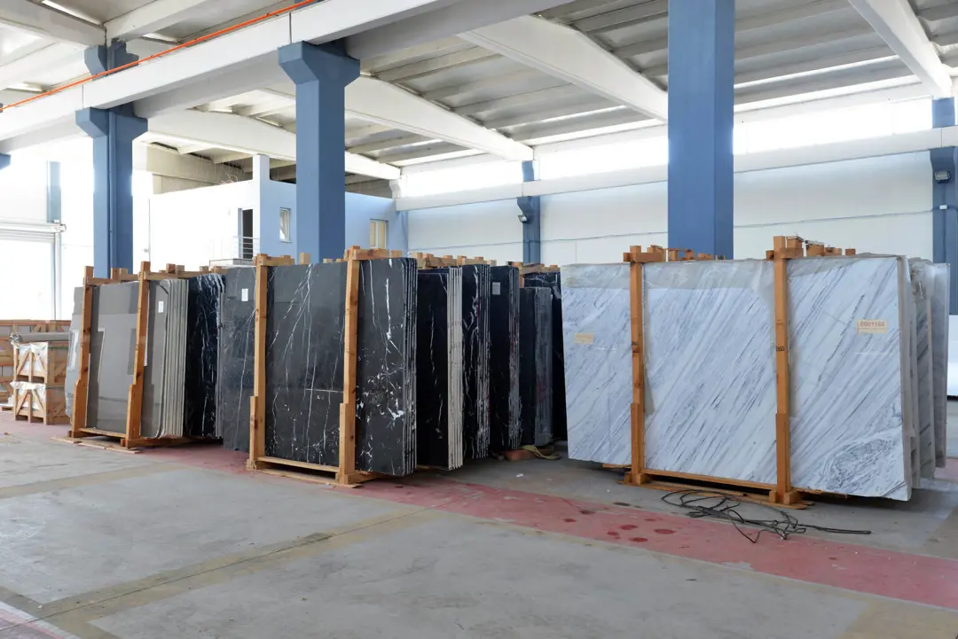 Fabrika Fotoğraf Çekimi İzmir — TLG Marble Bina ve Çevre Uyumu — mertakdurak.com