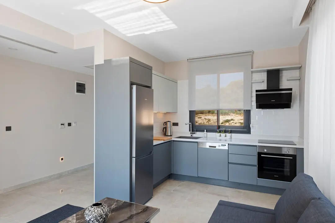 Mimari Fotoğraf Çekimi İzmir — Kadagan Suites Modern Bina Cephesi — mertakdurak.com — 20