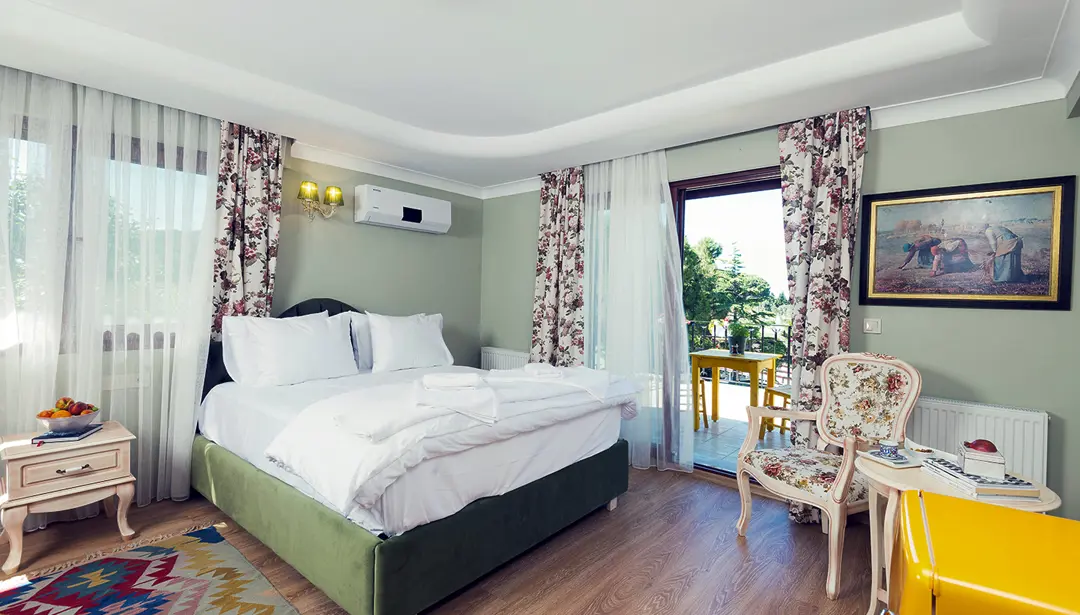 Mimari Fotoğraf Çekimi İzmir — Belizi-Köyce Hotel Ferah Mekan Algısı — mertakdurak.com