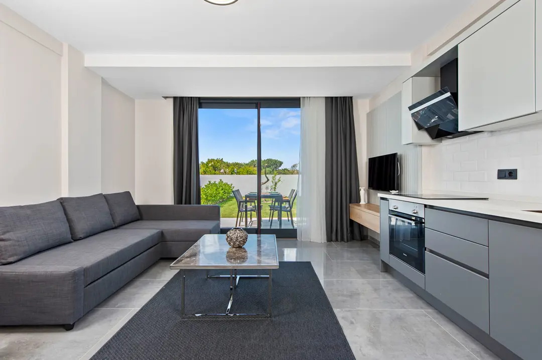 Mimari Fotoğraf Çekimi İzmir — Kadagan Suites Modern Mimari Detay — mertakdurak.com