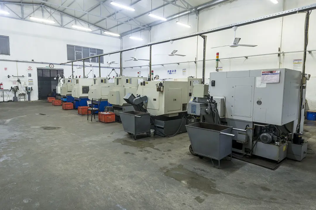 Fabrika Fotoğraf Çekimi İzmir — Sertçelik CNC Üretim Ortamı — mertakdurak.com