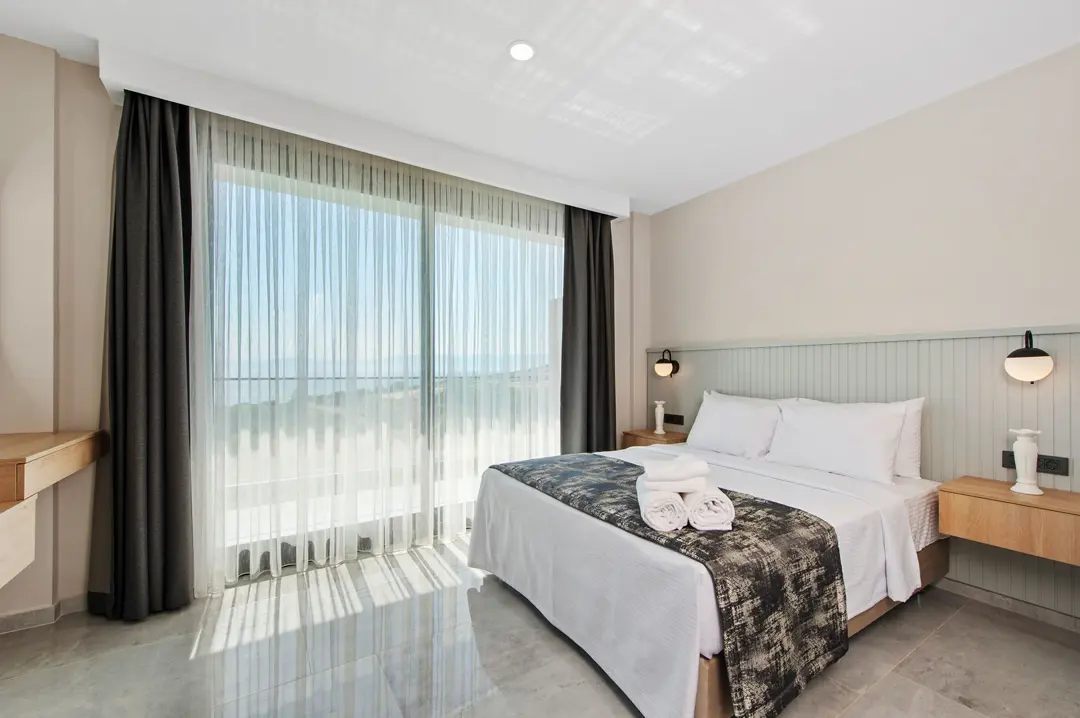 Mimari Fotoğraf Çekimi İzmir — Kadagan Suites Modern Bina Cephesi — mertakdurak.com — 17