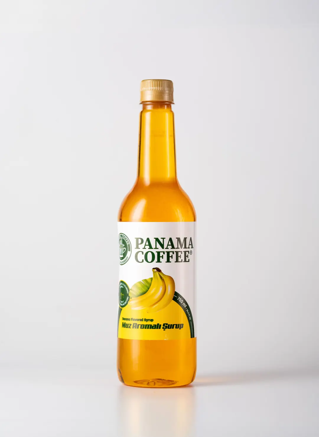 Panama Coffee soğuk içecek beyaz fon ürün fotoğrafı 30, alçak açılı tek plan ışık — İzmir e-ticaret dijital menü çekimi, Mert Akdurak