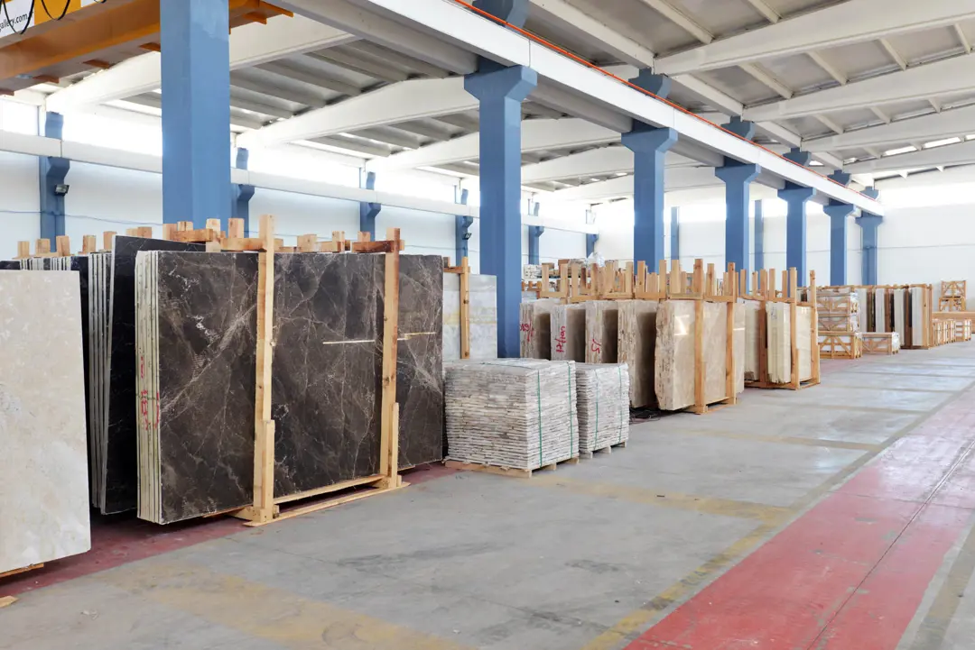 Fabrika Fotoğraf Çekimi İzmir — TLG Marble Modern Mimari Detayları — mertakdurak.com