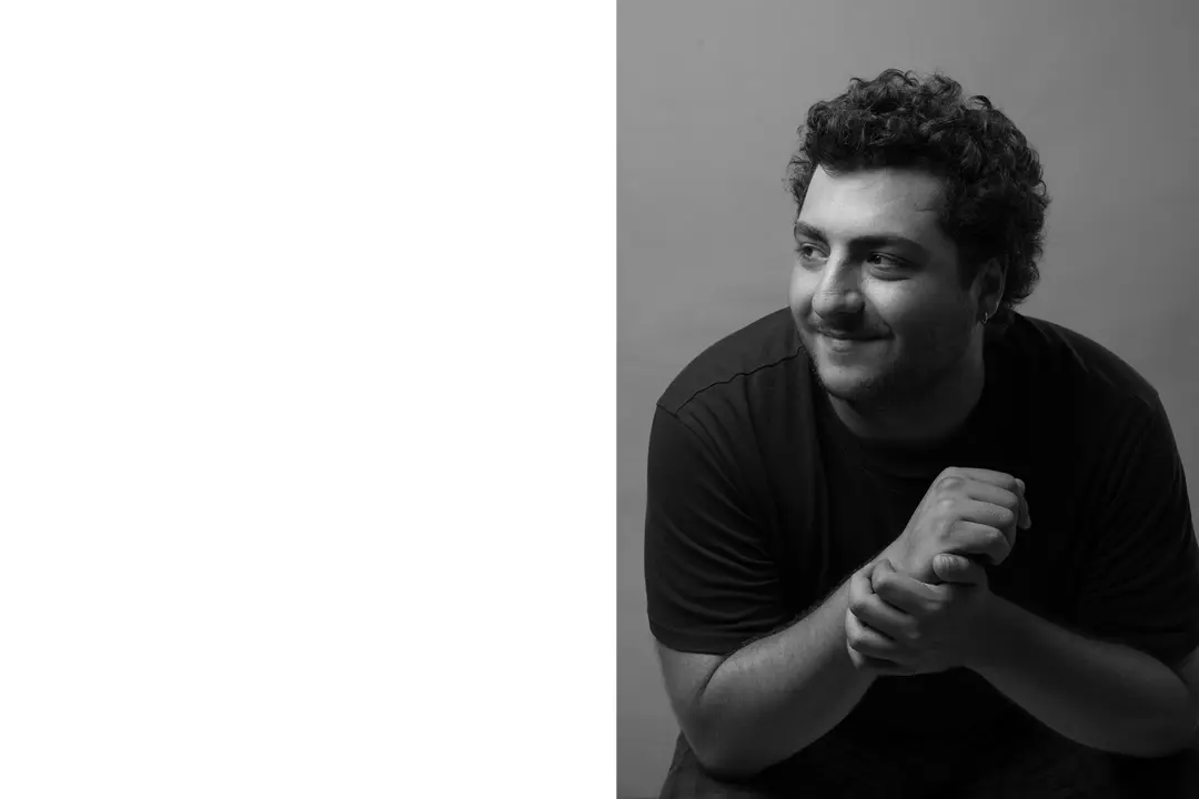 Profesyonel Portre Çekimi İzmir — Görkem Yandan Işık Tekniği — mertakdurak.com — 12
