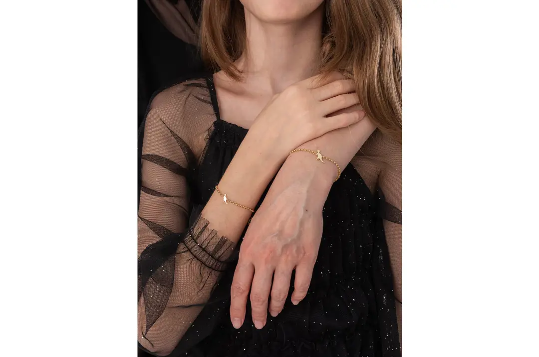 Takı Fotoğraf Çekimi İzmir — LEI Jewellery Zarif Altın Tonları — mertakdurak.com