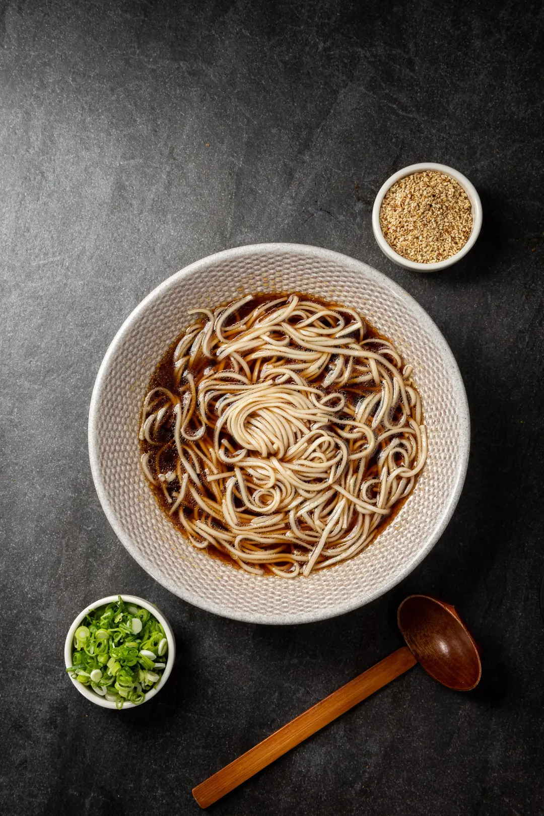 Soba Noodle — Vibe Sushi İzmir Buca sushi fotoğraf çekimi, tepeden çekim | Mert Akdurak