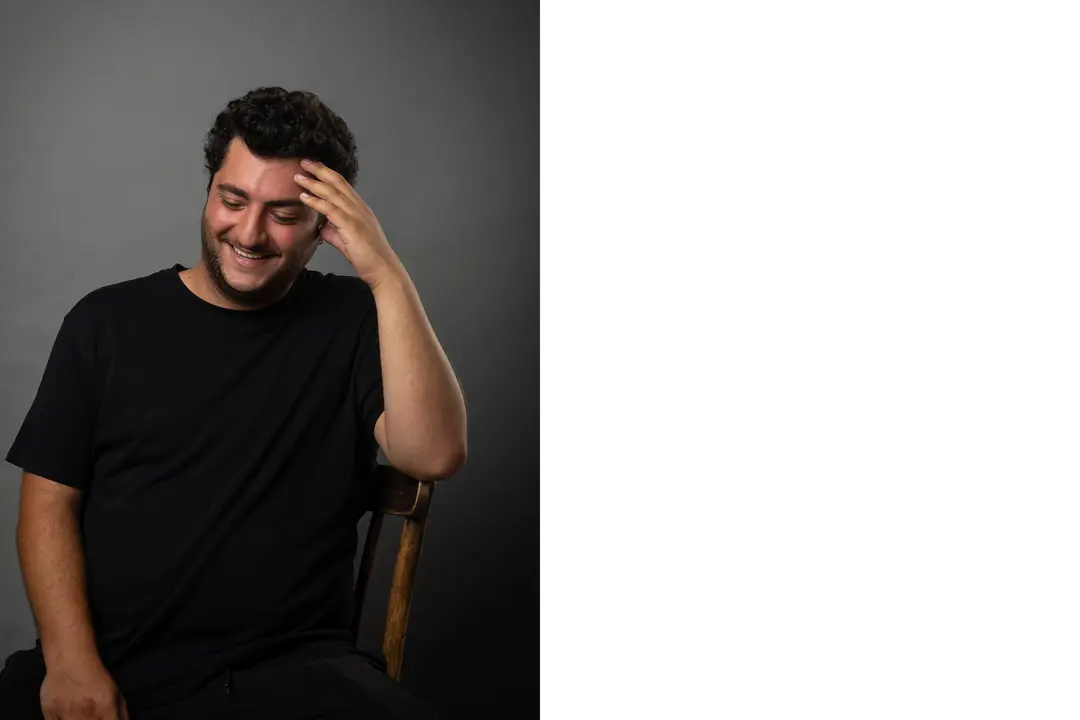 Profesyonel Portre Çekimi İzmir — Görkem Işık ve Gölge Kontrastı — mertakdurak.com