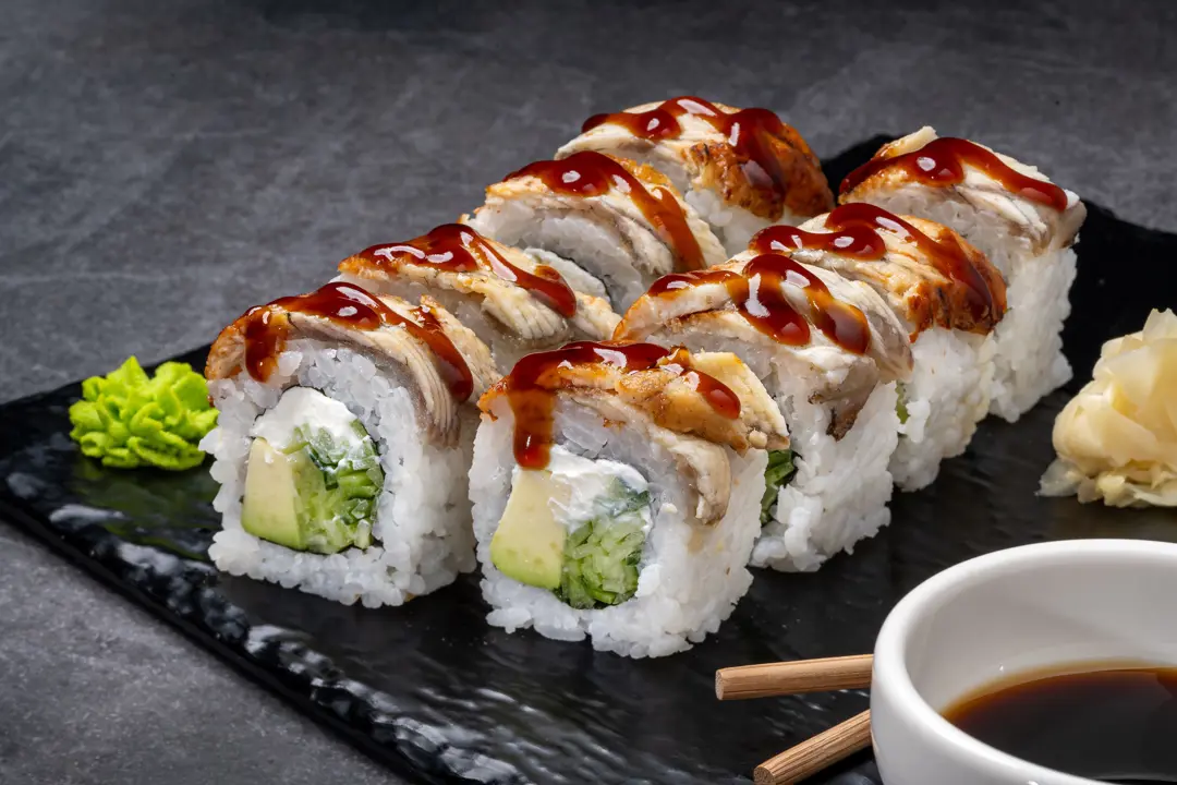 Unagi Roll — Vibe Sushi İzmir Buca sushi fotoğraf çekimi, açılı çekim | Mert Akdurak