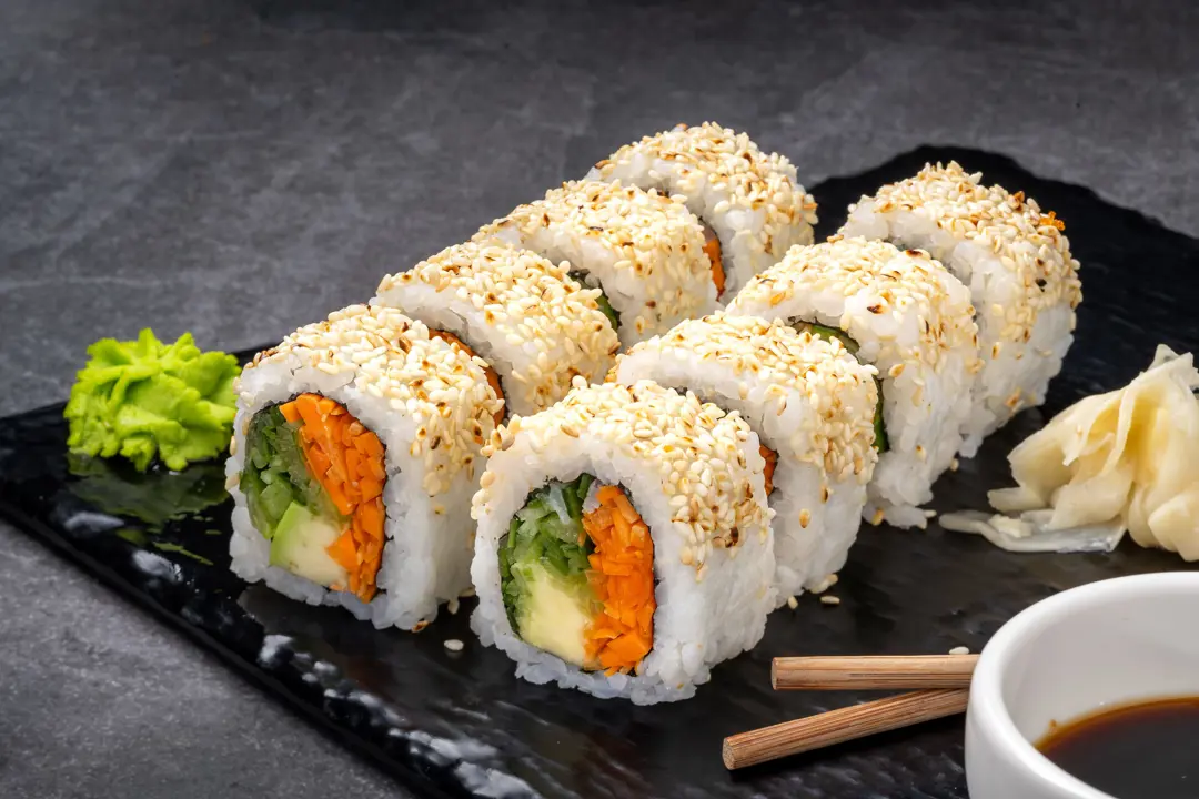 Sebzeli Roll — Vibe Sushi İzmir Buca sushi fotoğraf çekimi, açılı çekim | Mert Akdurak