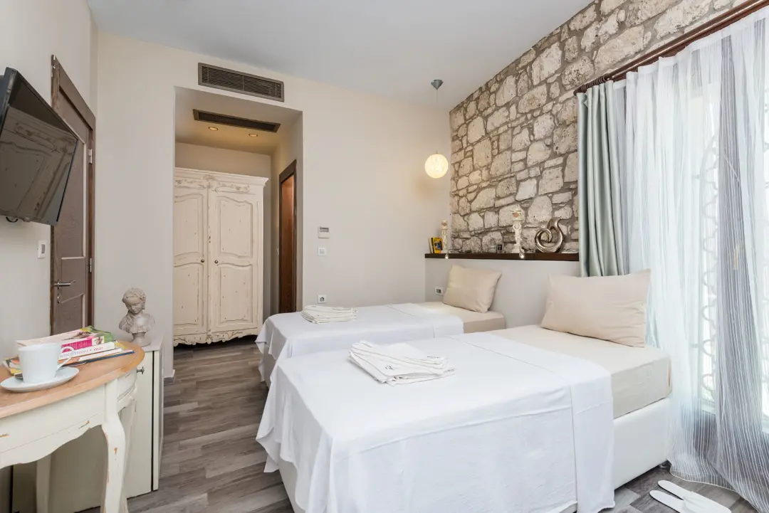 Mimari Fotoğraf Çekimi İzmir — D'Core Alaçatı Hotel Derinlik ve Perspektif — mertakdurak.com