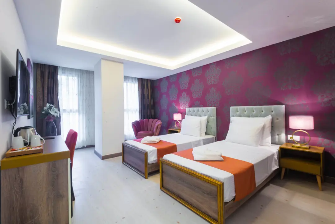 Mimari Fotoğraf Çekimi İzmir — Mayla Golden Horn Hotel Bina Dokusu — mertakdurak.com