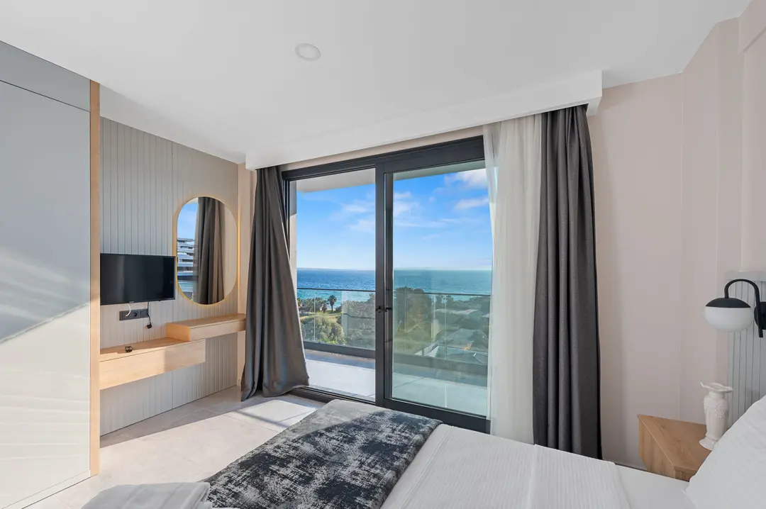 Mimari Fotoğraf Çekimi İzmir — Kadagan Suites Modern Bina Cephesi — mertakdurak.com — 11