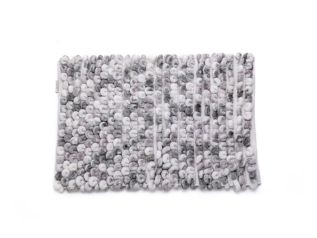Enmore Tekstil gri mermer desenli pom-pom pamuklu banyo paspası ikinci açı — e-ticaret listing görseli İzmir