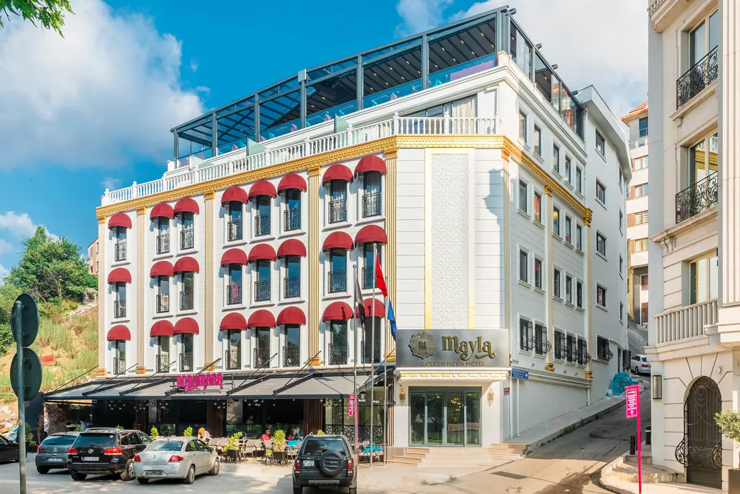Mimari Fotoğraf Çekimi İzmir — Mayla Golden Horn Hotel Cephe Detayı — mertakdurak.com