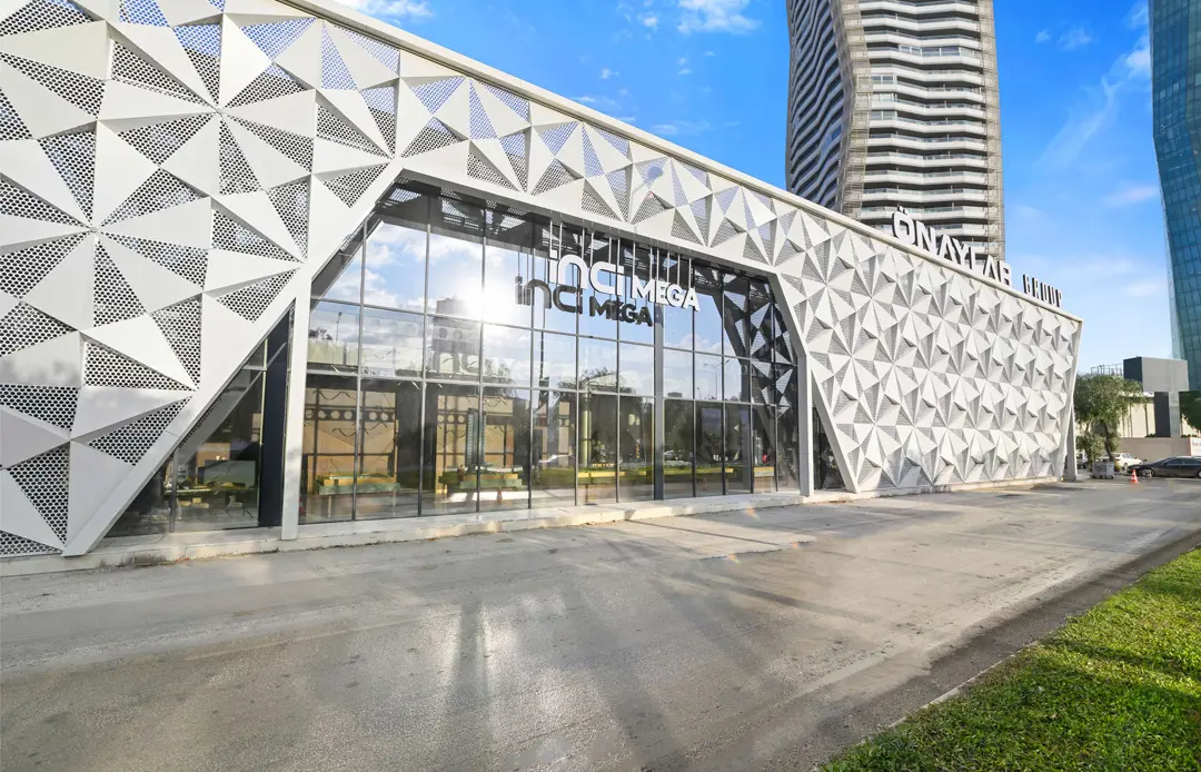 Mimari Fotoğraf Çekimi İzmir — Önaylar Satış Ofisi Geometrik Desenler — mertakdurak.com
