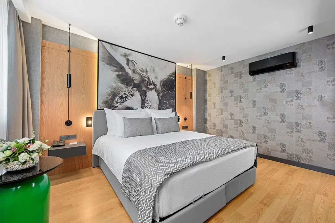 Mimari Fotoğraf Çekimi İzmir — İBOS Hotel Profesyonel Çekim Teknikleri — mertakdurak.com