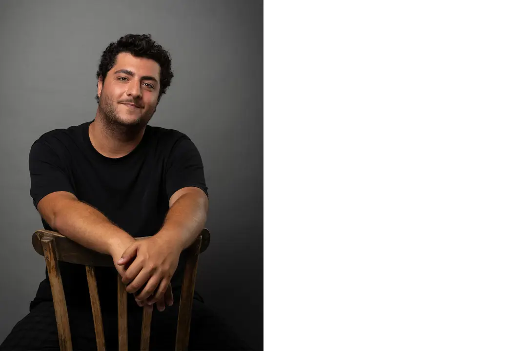 Profesyonel Portre Çekimi İzmir — Görkem Yüz İfadesi Vurgusu — mertakdurak.com